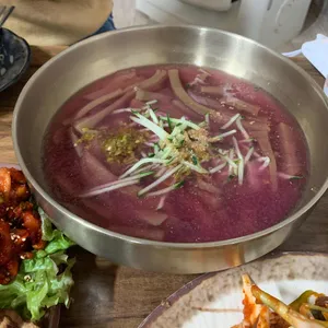 버드나무 도토리묵밥집 사진