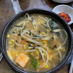 굴다리전주콩나물국밥 사진