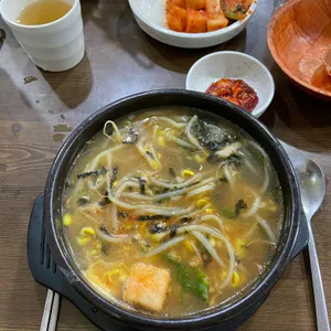 굴다리전주콩나물국밥 사진