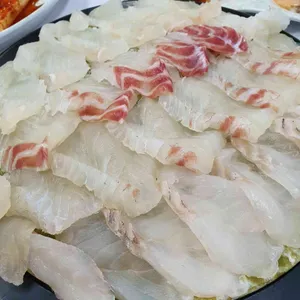 동해수산회센타 사진