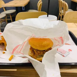 맘스터치  사진