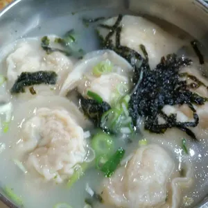 이상조 전통만두국 사진