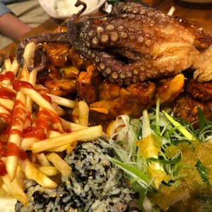 훌랄라참숯바베큐치킨 사진