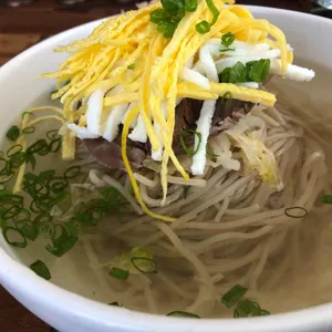 소굴 사진