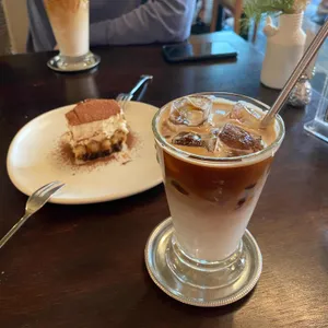 르지우 리뷰 사진