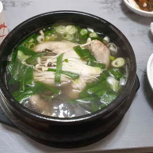 황제능이버섯백숙 사진