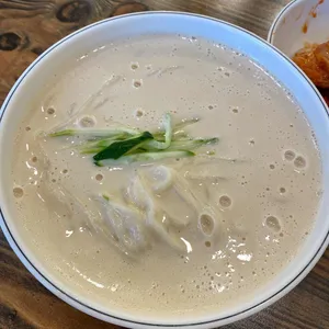 생각보다 맛있는집 사진