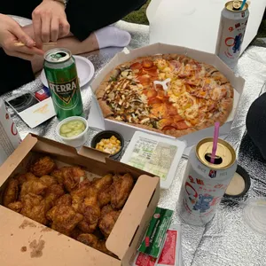 교촌치킨 사진