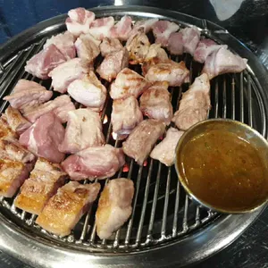 돈사돈 사진