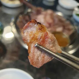 돈사돈 사진