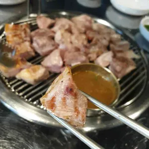 돈사돈 사진