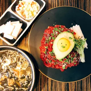 유쾌한접시  사진