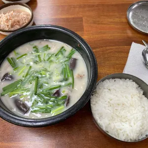 전통손순대국밥 사진