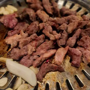 돼지꿈꾸다 사진
