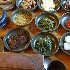 마당 리뷰 사진