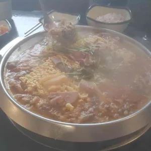 신의주부대찌개 사진