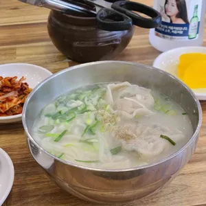명동칼국수샤브샤브 사진