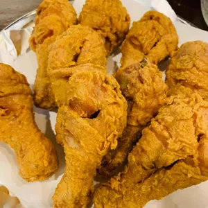 피엘씨치킨 사진