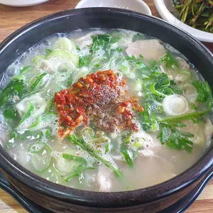 박혜경 밀양돼지국밥 사진