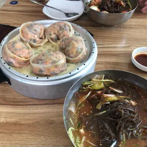 한조면옥 냉면만두 사진