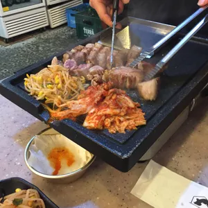 초반식당 사진