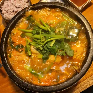 오가고 사진
