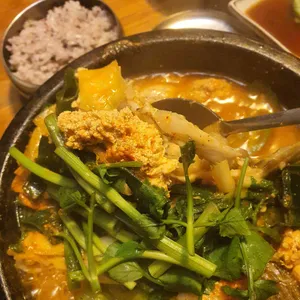 오가고 사진
