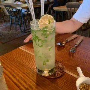 리옹 리뷰 사진