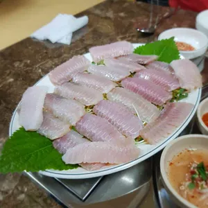 홍헤야 리뷰 사진
