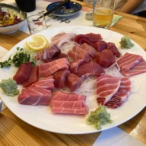 마구로테이블 사진