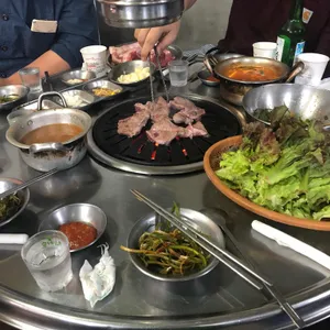 돼지까 사진