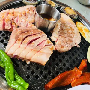 봉순이네 흑돼지 사진
