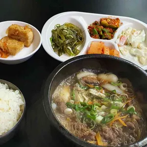 산촌잔치국수 사진