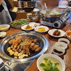 고기굽는남자 사진
