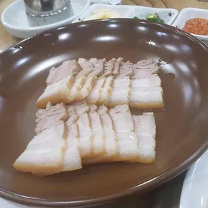두메골 마늘보쌈 사진