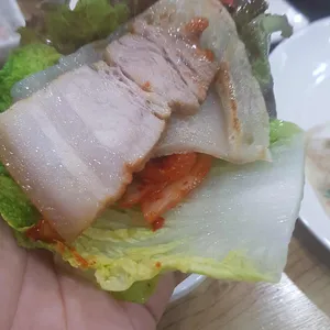 두메골 마늘보쌈 사진