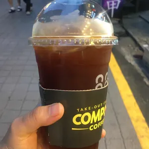 컴포즈커피 사진
