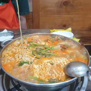 충남서산집 리뷰 사진