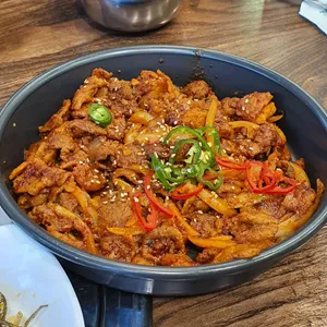 화영참숯화로구이 사진