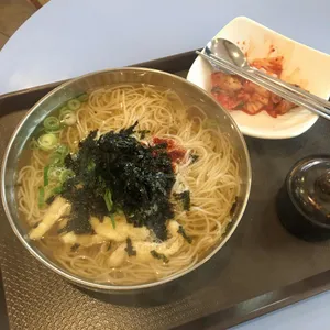 모퉁이집 사진