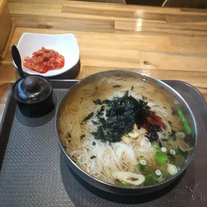 모퉁이집 사진