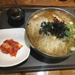 모퉁이집 사진