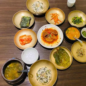 매화곤드레밥 사진