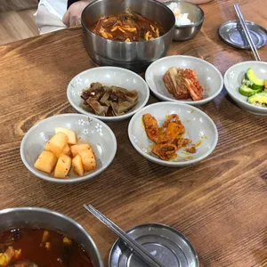 동경전통육개장 설곰탕 리뷰 사진