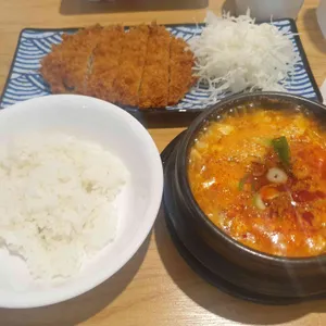 카레와돈까스 사진