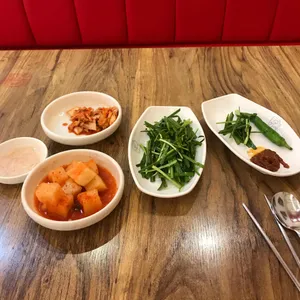 79네수육국밥앤철판 사진