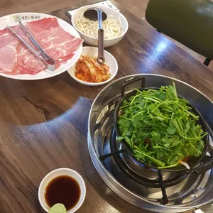 등촌샤브칼국수 사진