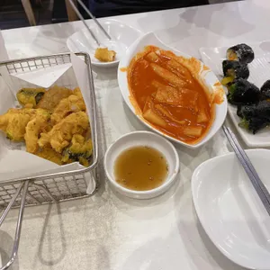 홍코너 사진
