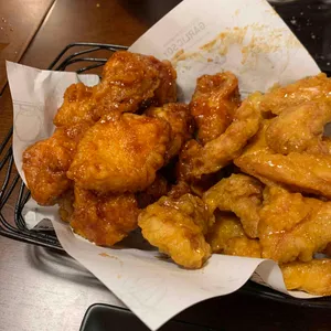 교촌치킨  사진