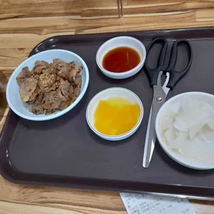 초읍밀면 사진